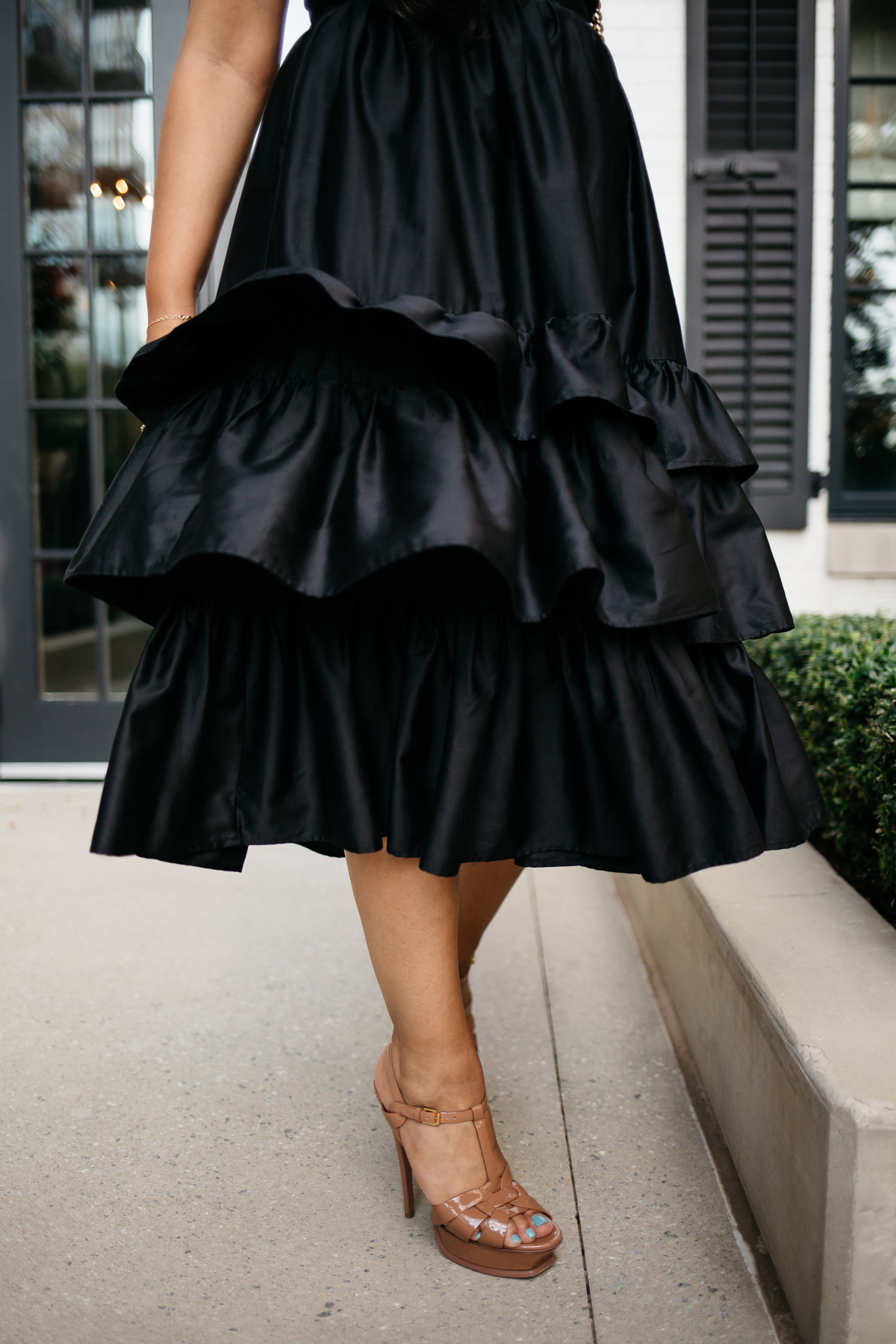 hm-black-ruffled-dress