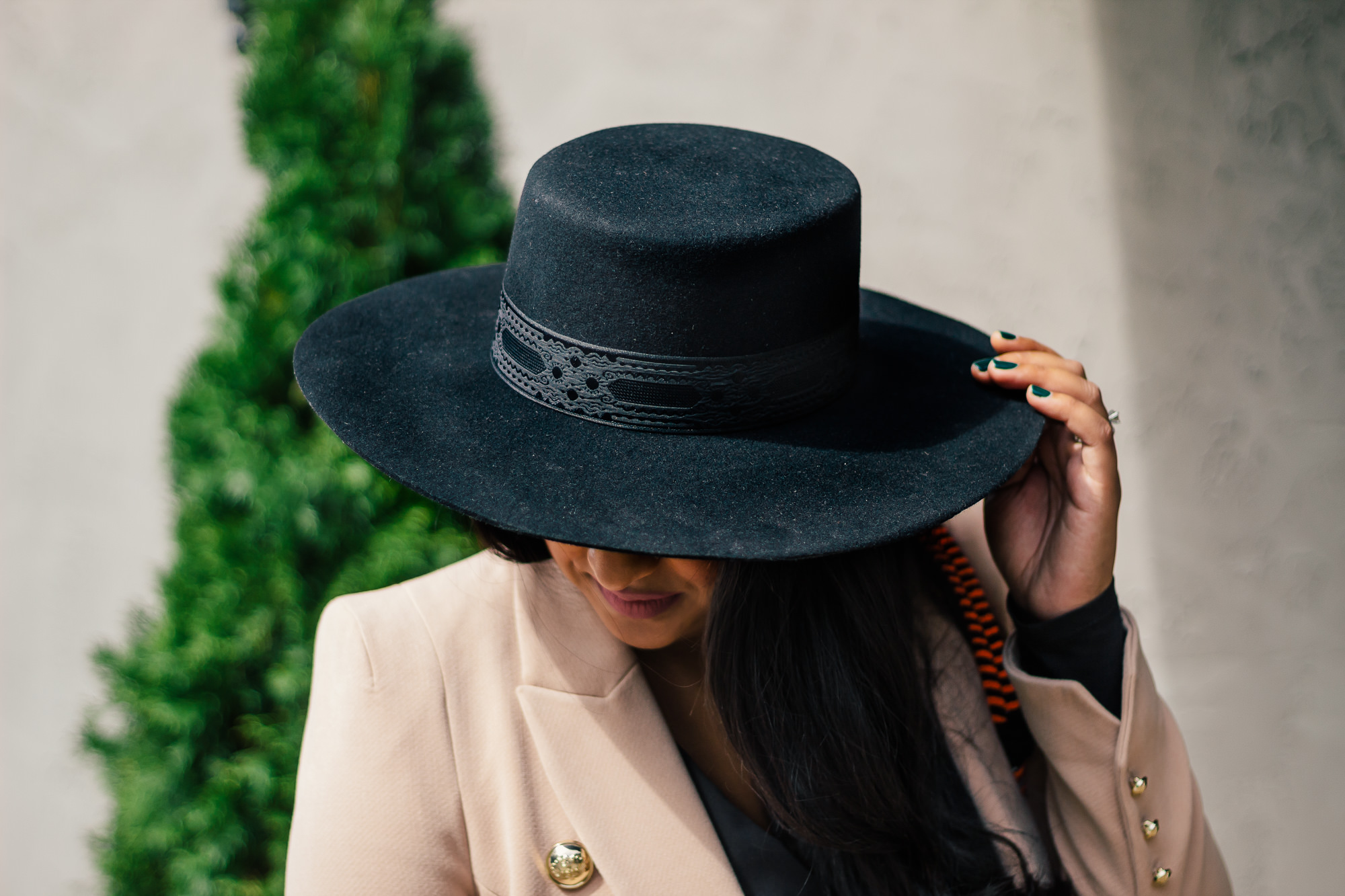 top-black-fashion-hats-women