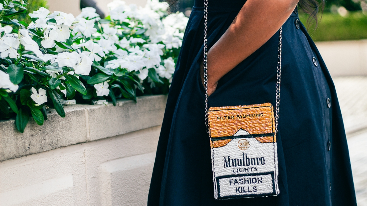 mualboro-cigarette-handbag-designer